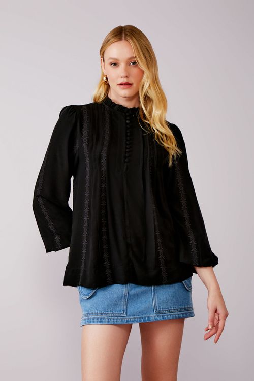 Bata Viscose Bordada Pregas - Preto