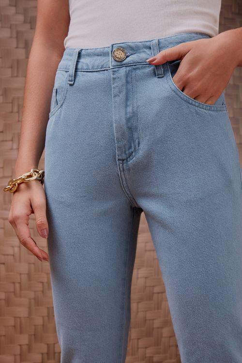 Calça Jeans Cigarrete Placa Metal